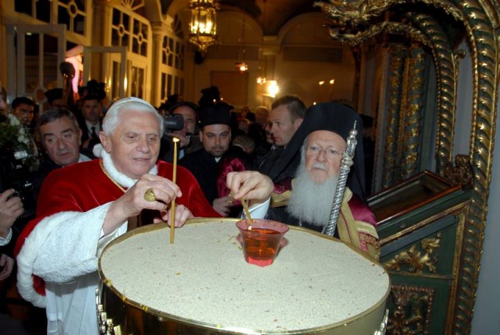 Stellungnahme S.Em. Metropolit Arsenios von Austria zum Tod S.H. Papst Benedikt XVI