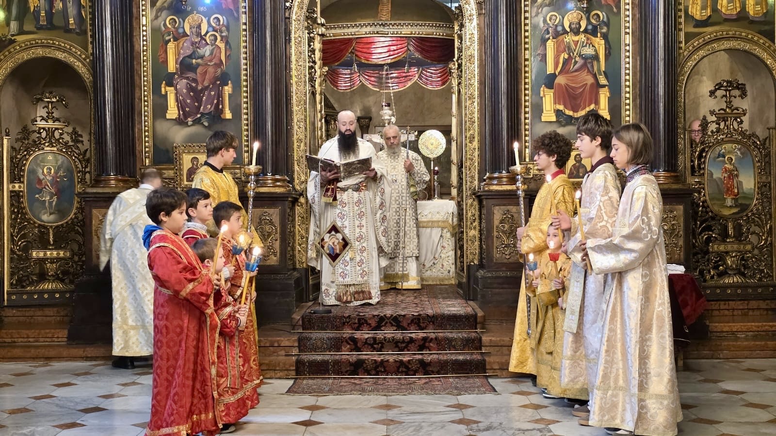 Δισαρχιερατικὴ Θεία Λειτουργία καὶ Δοξολογία γιὰ τὴν Ἐθνικὴ Ἐπέτειο τῆς Κύπρου στὸν Ἱερὸ Καθεδρικὸ Ναὸ Ἁγίας Τριάδος Βιέννης