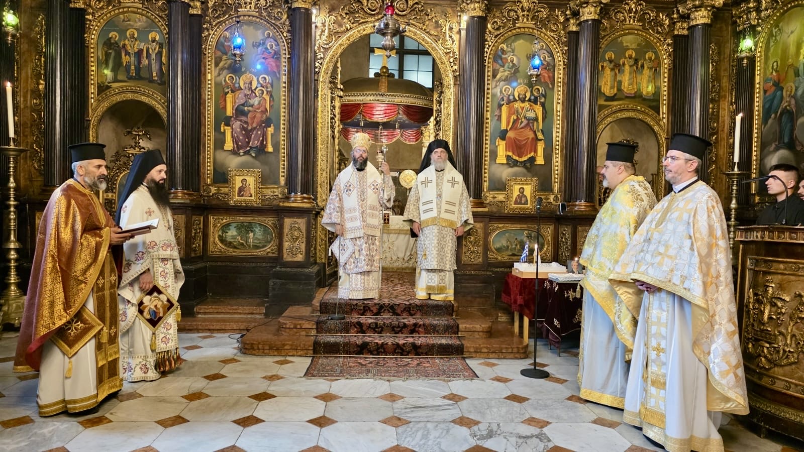 Δισαρχιερατικὴ Θεία Λειτουργία καὶ Δοξολογία γιὰ τὴν Ἐθνικὴ Ἐπέτειο τῆς Κύπρου στὸν Ἱερὸ Καθεδρικὸ Ναὸ Ἁγίας Τριάδος Βιέννης