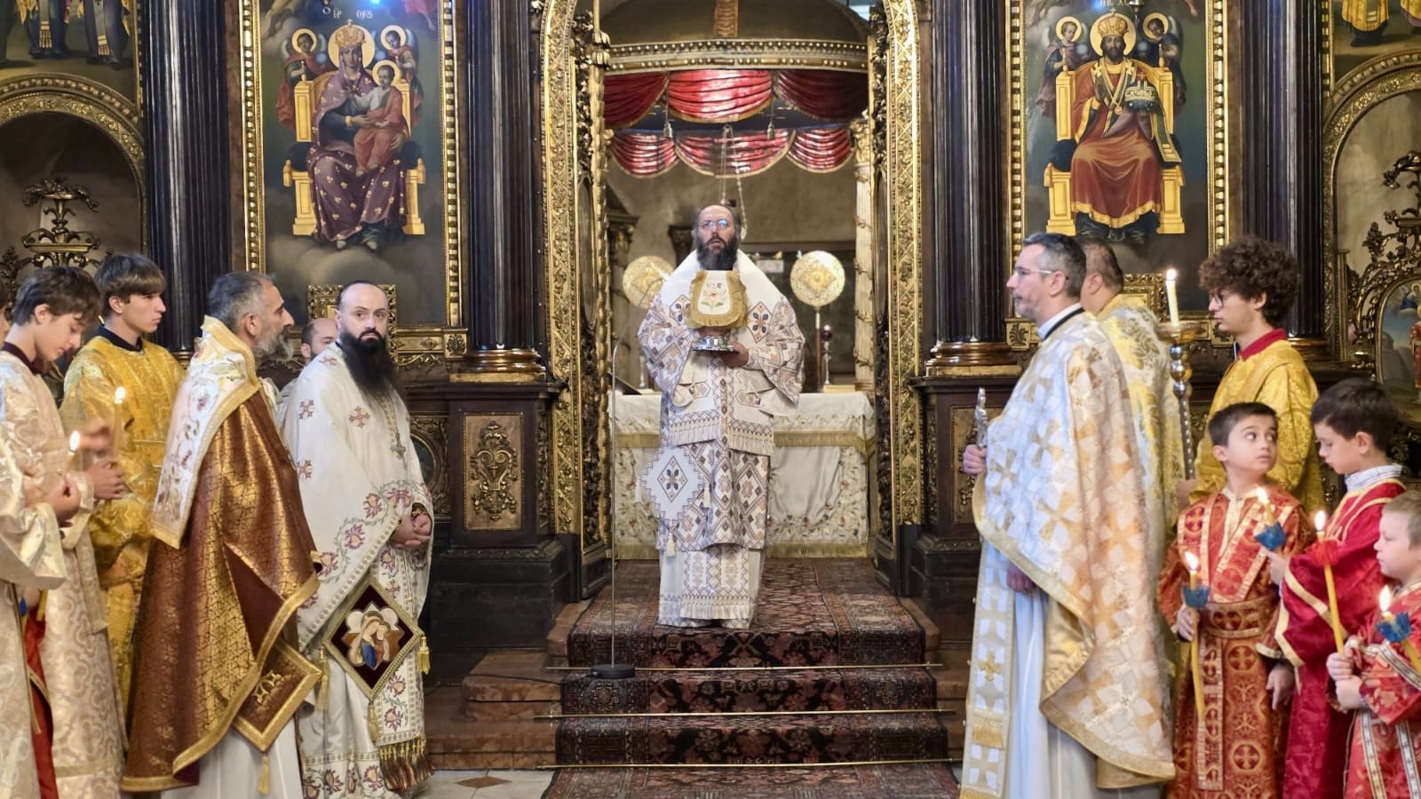 Δισαρχιερατικὴ Θεία Λειτουργία καὶ Δοξολογία γιὰ τὴν Ἐθνικὴ Ἐπέτειο τῆς Κύπρου στὸν Ἱερὸ Καθεδρικὸ Ναὸ Ἁγίας Τριάδος Βιέννης