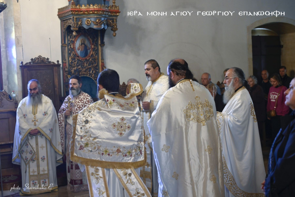 Τρισαρχιερατικὴ Θεία Λειτουργία στὴν Ἱερὰ Μονὴ Ἁγίου Γεωργίου Ἐπανωσήφη καὶ Ἀρχιερατικὸ Τρισάγιο εἰς μνήμην τοῦ Μητροπολίτου Αὐστρίας κυροῦ Μιχαήλ